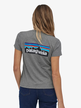 Patagonia - Women's P-6 Logo Responsibiliti T-shirt - Dame - White