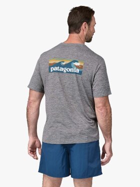 Patagonia - Men's Capilene Cool Daily Graphic UV T-shirt - Herre - Boardlogo Grey